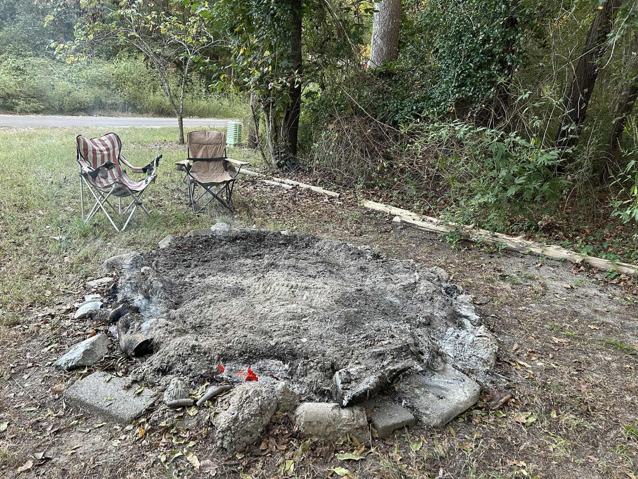 المنطقة المحيطة بالمنشأة