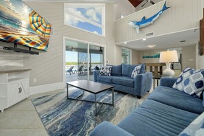 Luxury House, Sea View | Living area