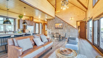 Luxury House, Non Smoking, Lake View | Living room | 50-inch Smart TV with digital channels, fireplace