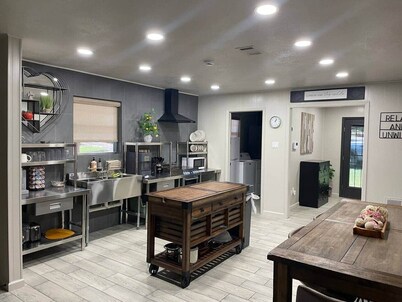 HomeSuite Cabin | Near Casino & Hugo Lake