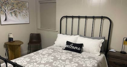 HomeSuite Cabin | Near Casino & Hugo Lake