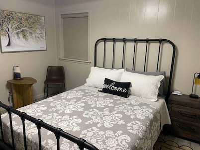 HomeSuite Cabin | Near Casino & Hugo Lake