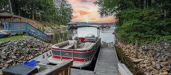 Heated Pool, Hot Tub, Game Rm, Boat Dock, Lakefront Views