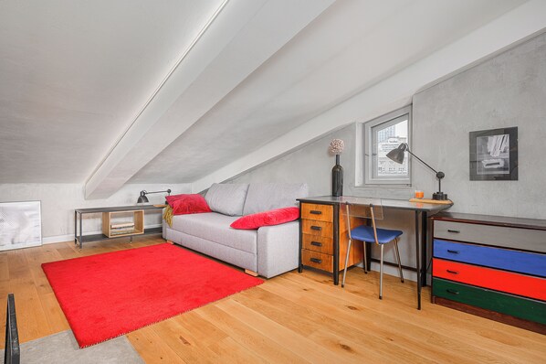 Äänieristys, silitysrauta/-lauta, ilmainen Wi-Fi