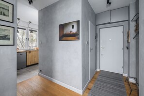 Äänieristys, silitysrauta/-lauta, ilmainen Wi-Fi