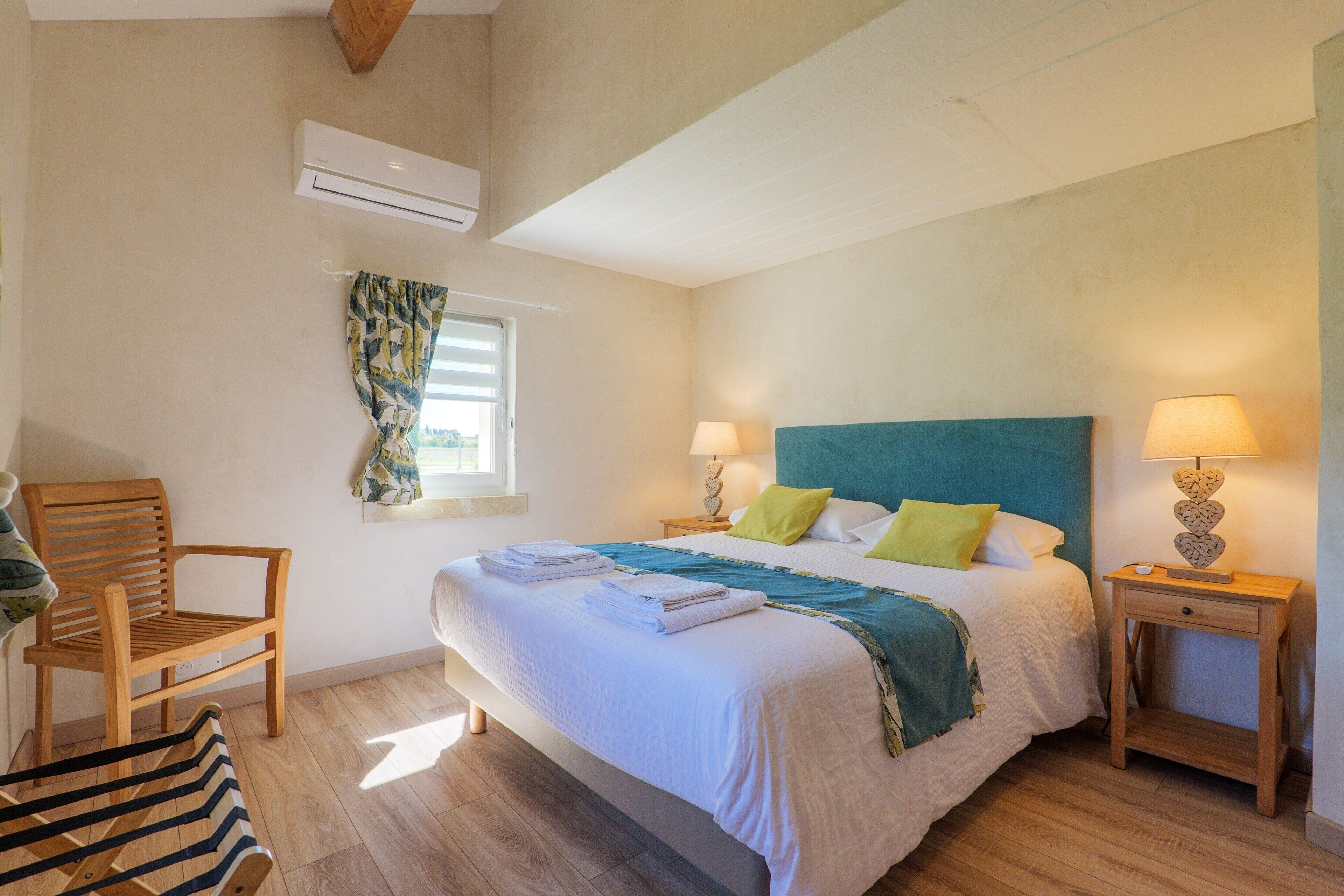 3 bedrooms, WiFi, bed sheets