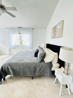 4 bedrooms, desk, iron/ironing board, travel cot