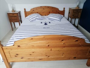 2 soverom, strykejern/-brett, wi-fi og sengetøy