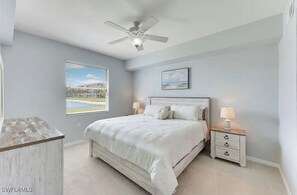 Strykejern/-brett, wi-fi og sengetøy