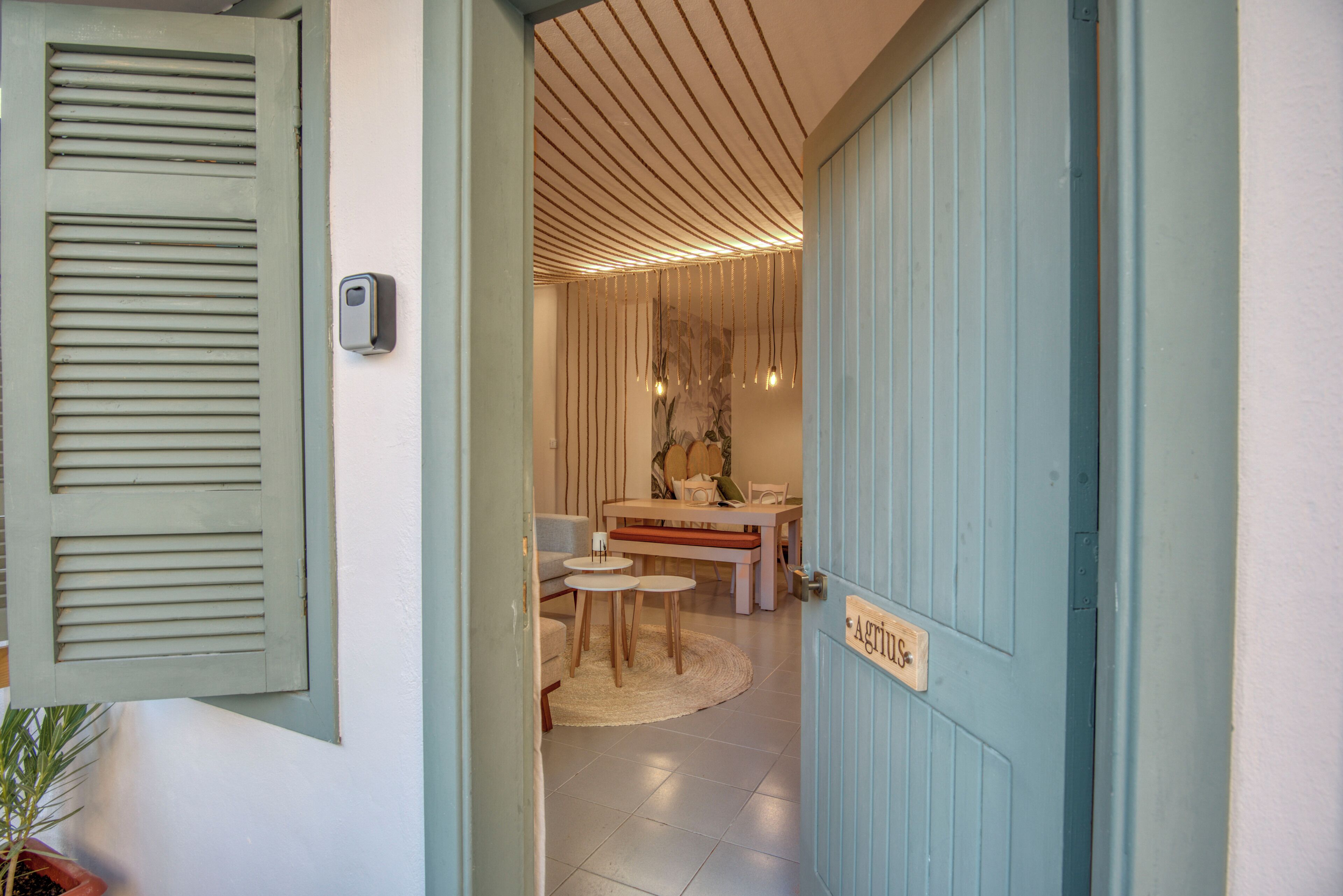 Studio, 1 Double Bed, Kitchenette, Mountain View | Living area | 55-inch Smart TV with digital channels, streaming services