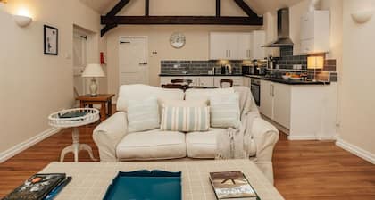 Garden Lodge in Aston Tirrold