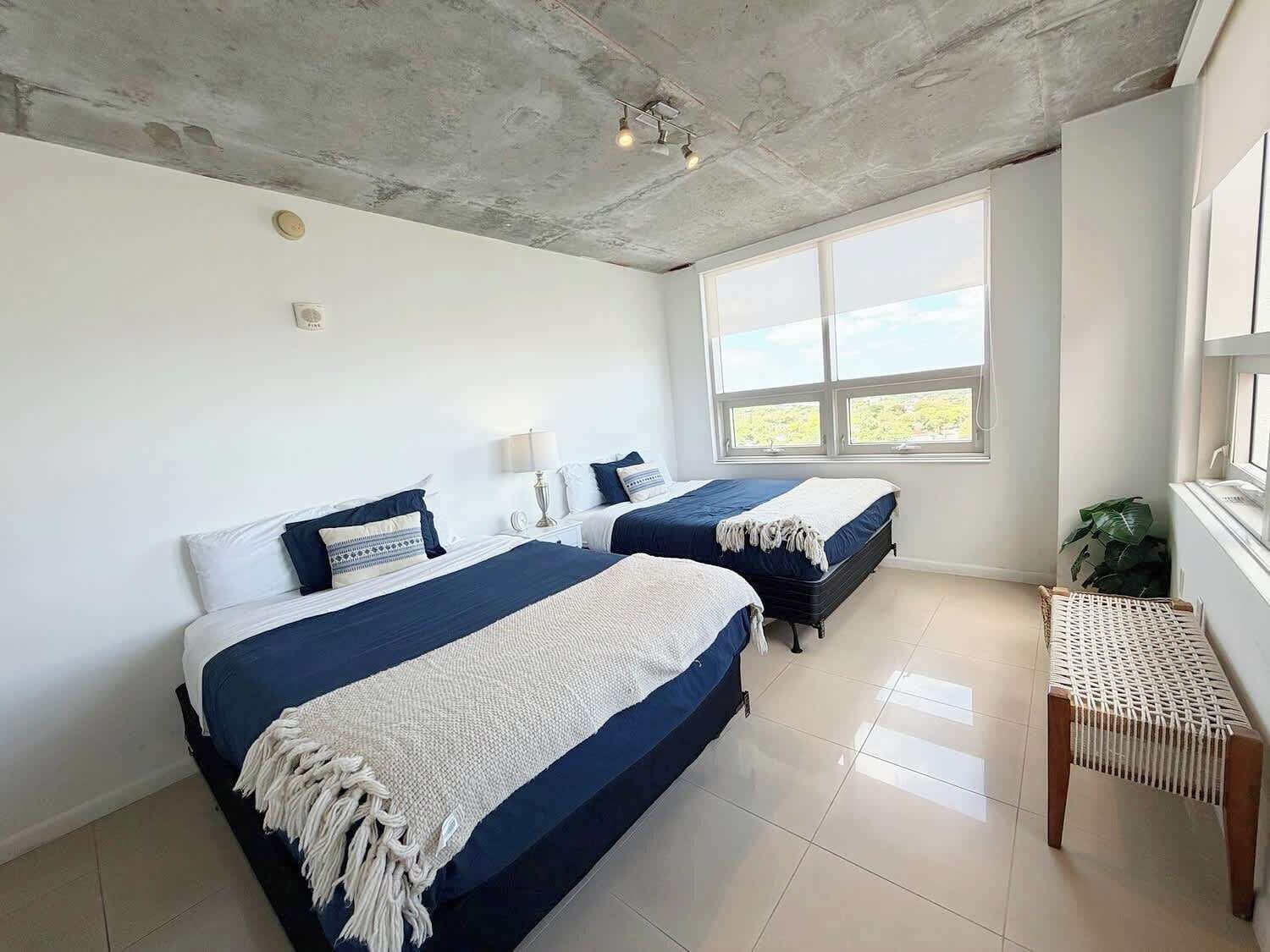 Apartamento, sacada, vista para a cidade | Ferros/tábuas de passar roupa, Wi-Fi de cortesia