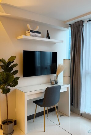 Interior - Luxe and Modern 1BR Unit in BGC (Taguig City)