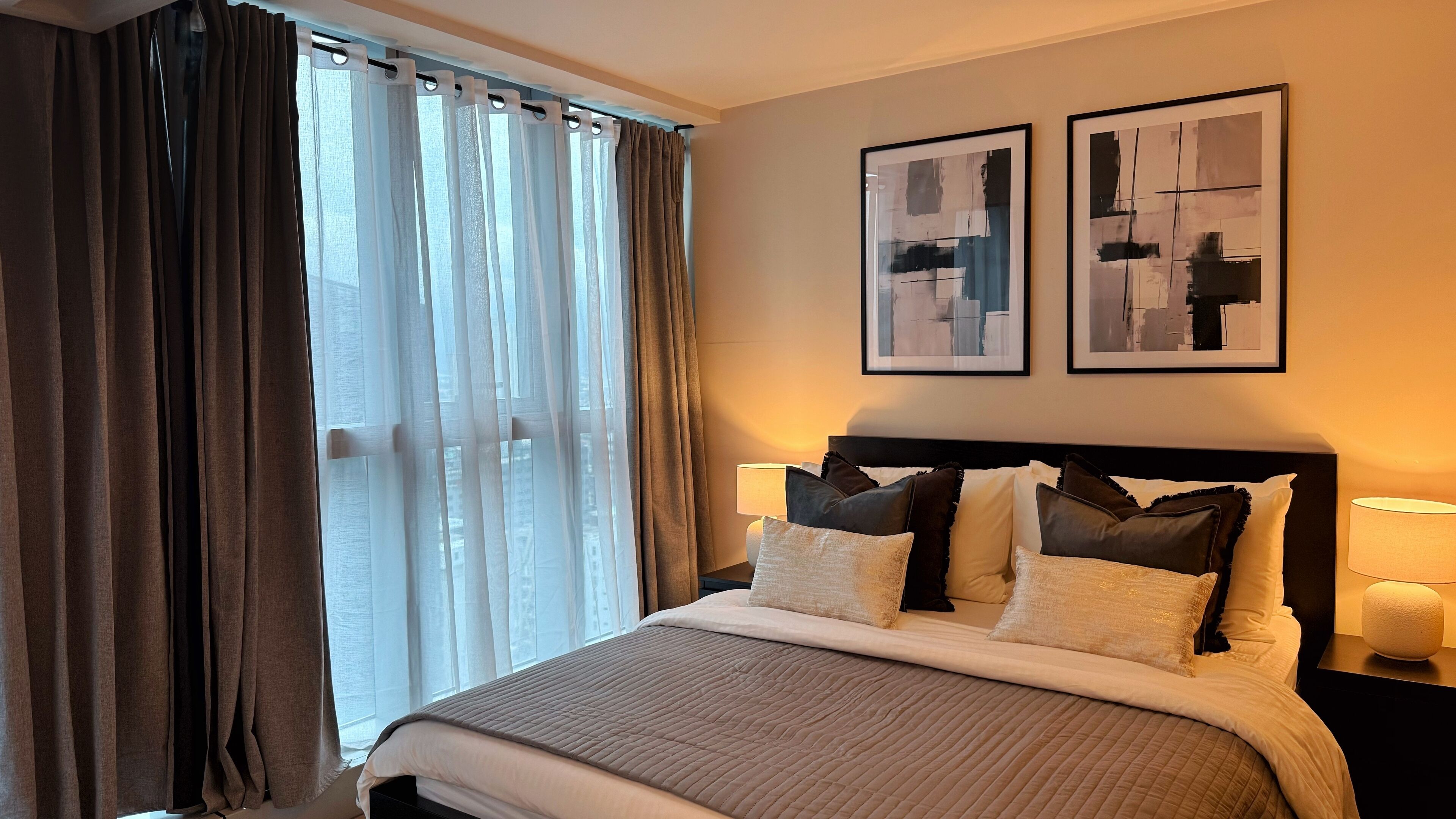 1 chambre, bureau, fer et planche à repasser, Wi-Fi gratuit