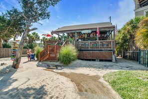 Children’s area - Hilton Head Island 2-bedroom, 2 bath condo beach access, amenities & more! (Hilton Head Island)