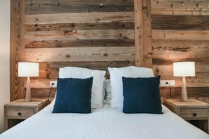 Iron/ironing board, WiFi, bed sheets - ✨ Nature Getaway in Savoie – Cozy Apartment with Terrace, Parking & BBQ Near Lake & Mountains ✨ (Coise-Saint-Jean-Pied-Gauthier)