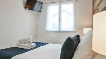 Fer et planche à repasser, Wi-Fi, draps fournis