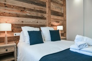 Fer et planche à repasser, Wi-Fi, draps fournis