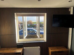 华丽双人房, 露台, 海景 | 隔音、熨斗/熨衣板、免费 WiFi、轮椅无障碍