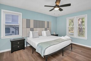 4 chambres, fer et planche à repasser, Wi-Fi, draps fournis