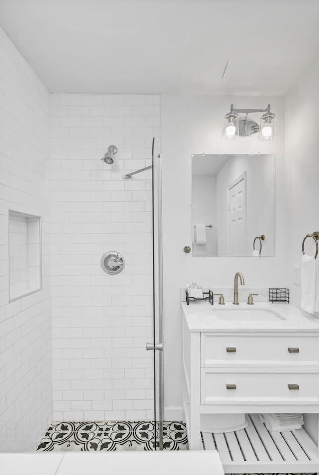 Hair dryer, towels