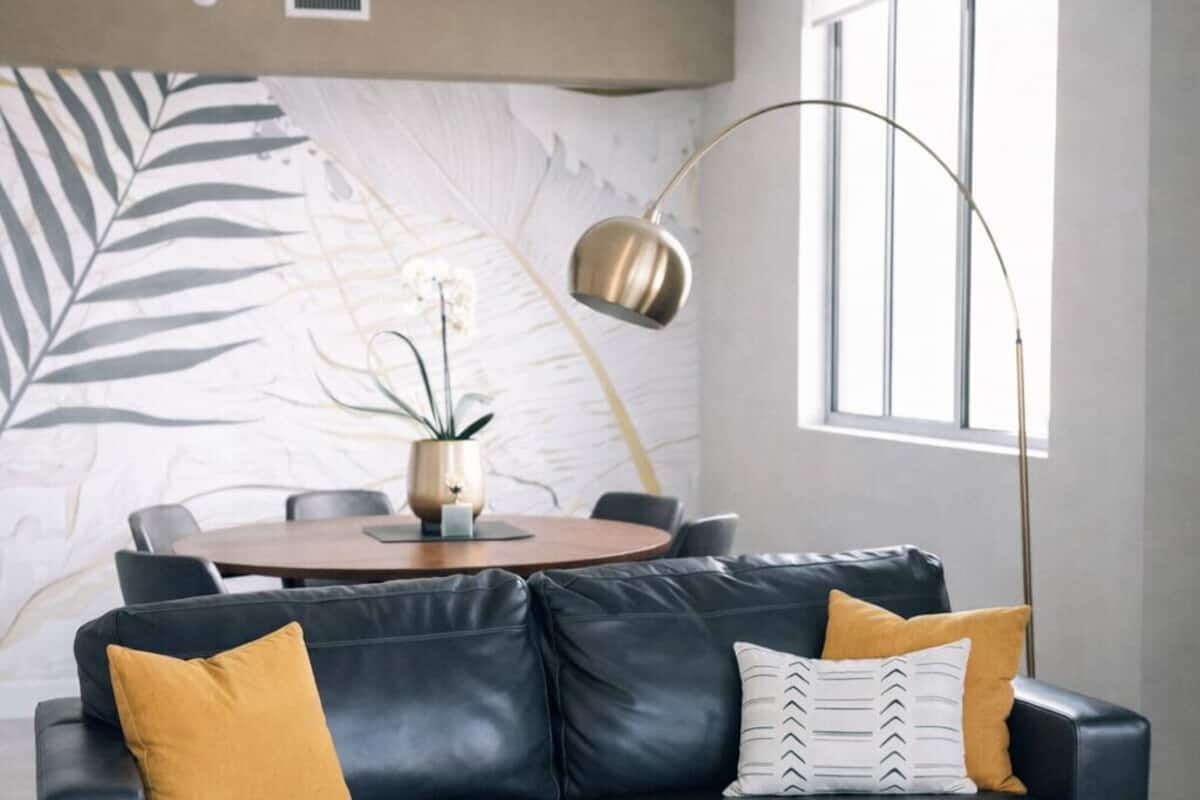 Familienapartment, 2 Schlafzimmer, Terrasse, Meerblick | Wohnbereich | 55-Zoll-Smart-TV mit Digitalempfang, Netflix, Hulu