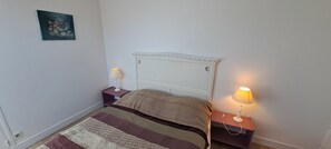 3 Schlafzimmer, Bügeleisen/Bügelbrett, WLAN, Bettwäsche
