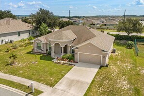 Exterior - Family-Friendly 3BR Getaway BBQ Game Room Fun (Lake Wales)