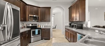 Family-Friendly 3BR Getaway BBQ Game Room Fun