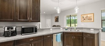 Family-Friendly 3BR Getaway BBQ Game Room Fun