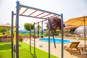 บ้านพัก | 4 ห้องนอน