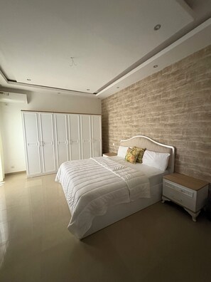 4 bedrooms, internet