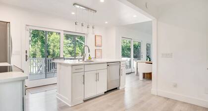 Chic Southampton Escape with Pool, Stylish Interiors, Minutes to Town & Beaches