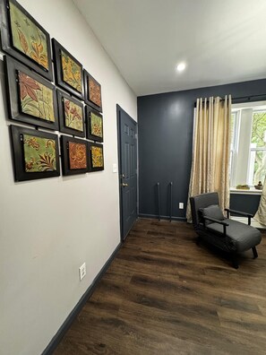 Interior - Apartment A - Next to Hiking Trail - Front Entrance (Yonkers)