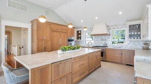 Microwave, oven, stovetop, coffee/tea maker