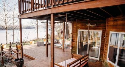 Exclusive Ohio River Retreat with Hot Tub
