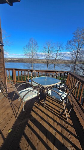 Exclusive Ohio River Retreat with Hot Tub