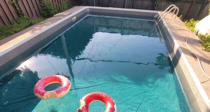 Regal 5BD Retreat W/ POOL | 15 MINS 2DT