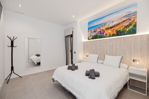 1 bedroom, iron/ironing board, WiFi, bed sheets - Apartment '1 Dormitorio Selene' with Shared Pool, Wi-Fi and Air Conditioning (Torre del Mar)