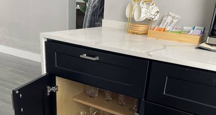 Home away from home, Chic, Cozy and Modern Miami Short Stay