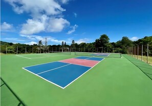 Sports court - Relaxing Mountain Escape—Steps to Town, Minutes to Slopes (Beech Mountain)