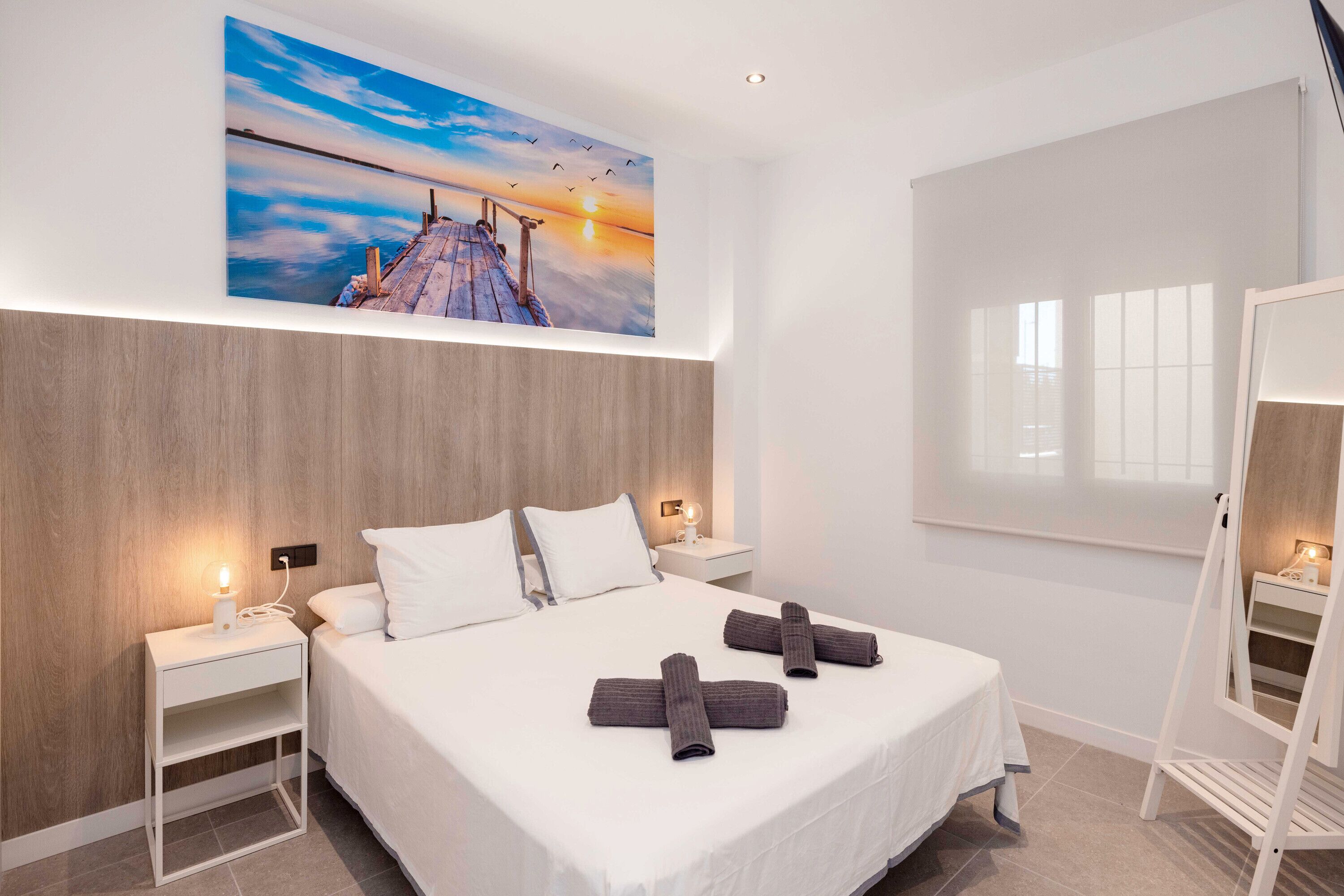 2 bedrooms, iron/ironing board, WiFi, bed sheets