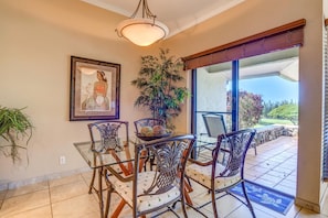 Condo (3 Bedrooms) | Dining