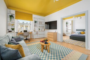 Fer et planche Ă repasser, accĂšs au Wi-Fi (inclus), literie fournie