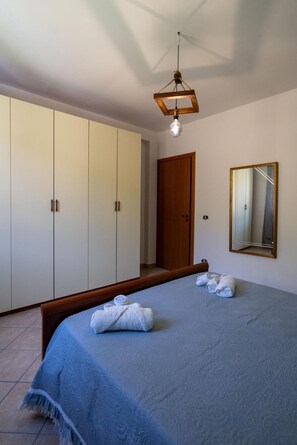 2 chambres, fer et planche Ă repasser, Wi-Fi, draps fournis
