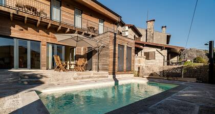 Holiday Home 'Casa Da Avó Custódia' with Mountain View, Wi-Fi and Air Conditioning