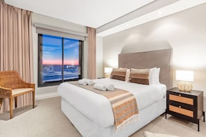 2 bedrooms, free WiFi, bed sheets - Eden on The Bay 250 - Two Bedroom Apartment, Sleeps 4 (Blouberg)
