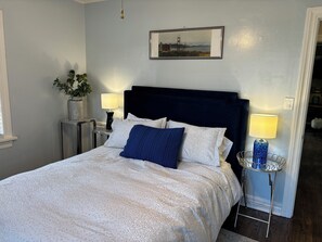 2 bedrooms, iron/ironing board, WiFi, bed sheets - Patio off Western (Oklahoma City)