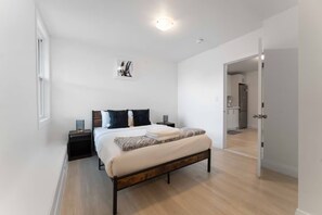 1 chambre, fer et planche à repasser, Wi-Fi, literie fournie