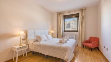 2 dormitorios, tabla de planchar con plancha, wifi y ropa de cama